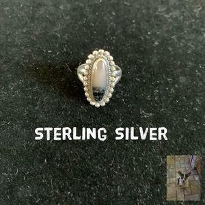 Elegant Sterling Silver Women's Ring